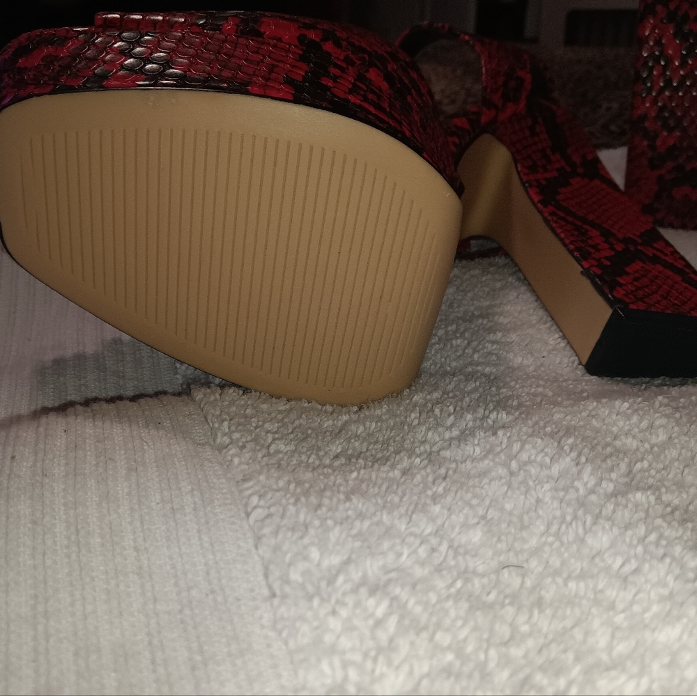 Shoes - Picture 2 of 3